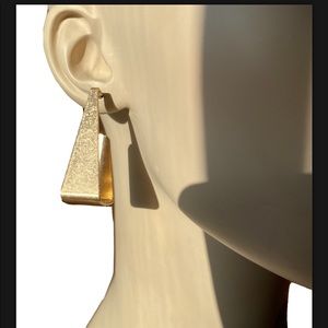 Kenneth Jay Lane KJL 22K Gold Plated Hoop Earrings